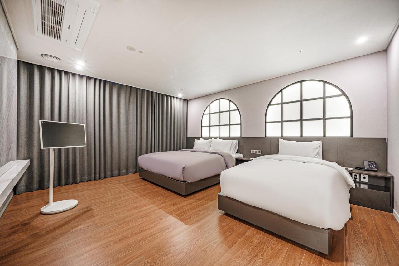 Act Hotel แทกู ภายนอก รูปภาพ